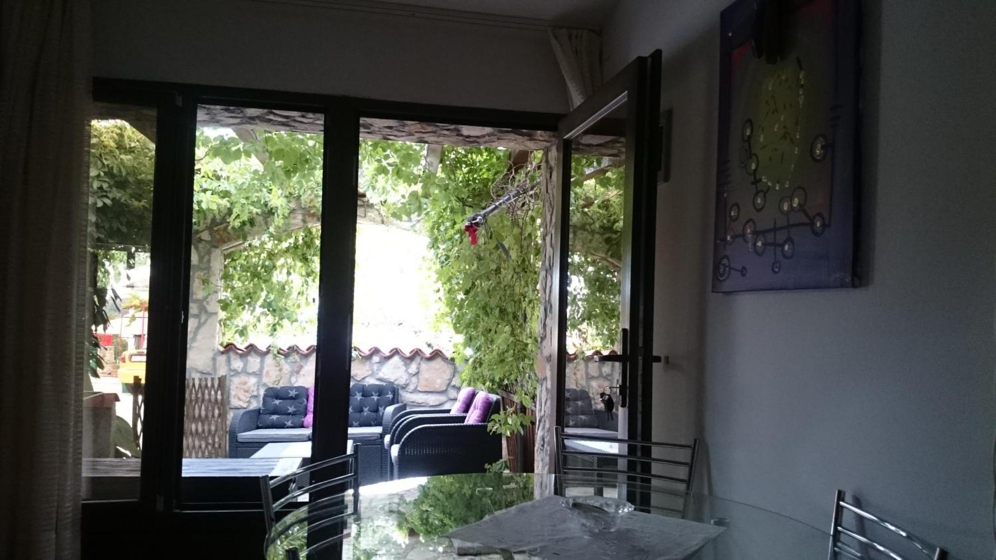 Collins Apartments بولا المظهر الخارجي الصورة