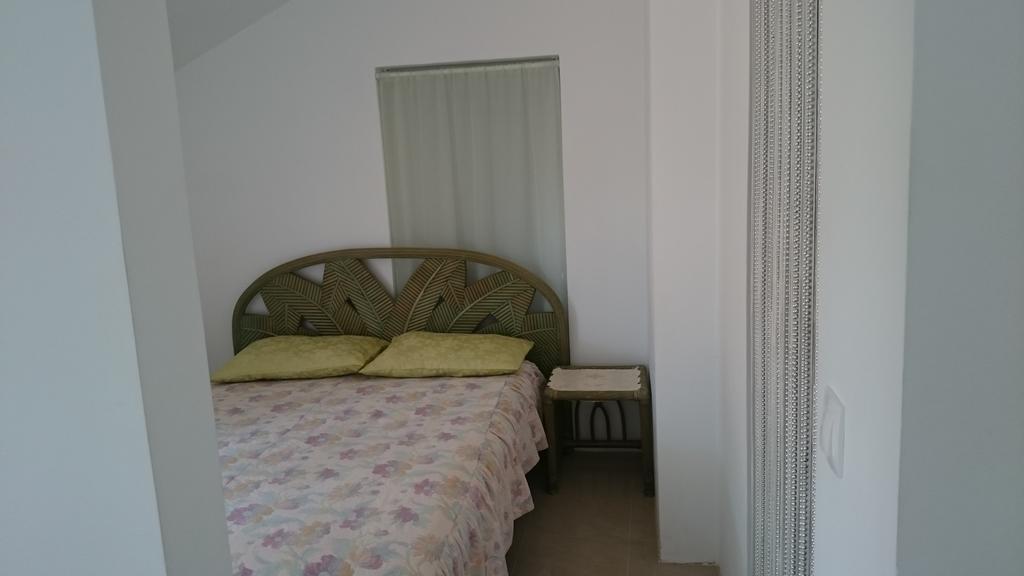 Collins Apartments بولا المظهر الخارجي الصورة